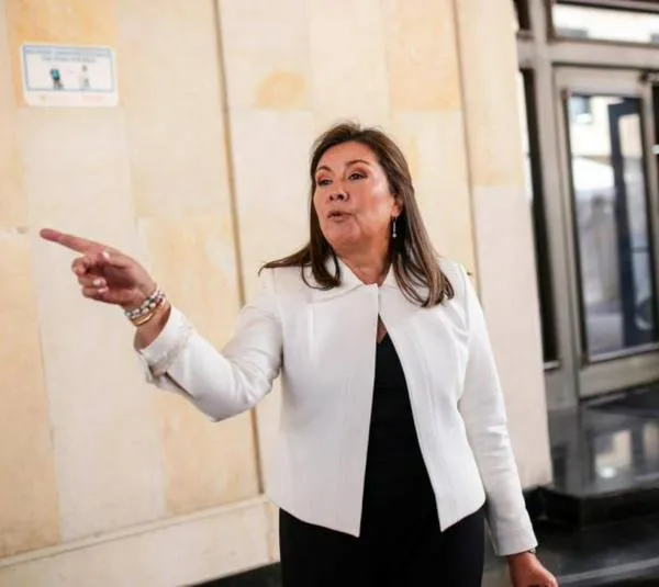 ¿Cuándo asumirá Luz Adriana Camargo el cargo de fiscal general de la Nación?