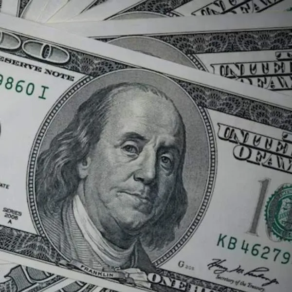 Dólar en Colombia baja con fuerza y se acerca otra vez a $3.900