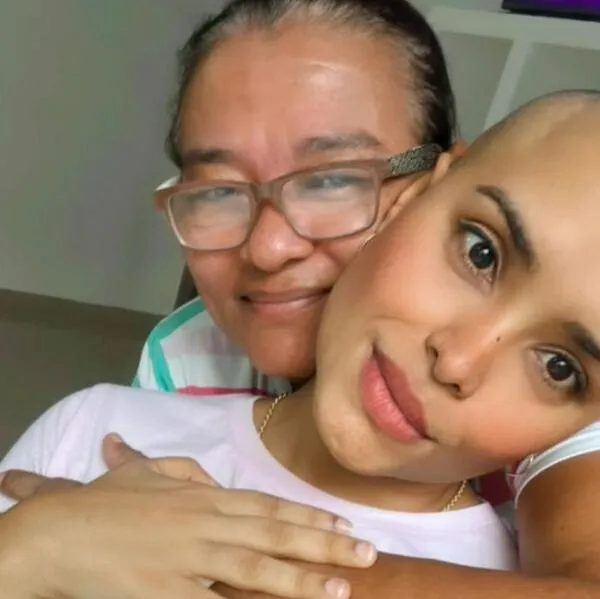 Cantante Evelyn Gómez de vallenato muestra cómo es su proceso con cáncer