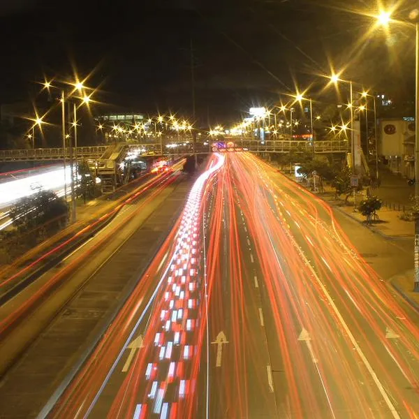Carros en Bogotá y movilidad con cambios en la Autopista Sur, calle 13 y más