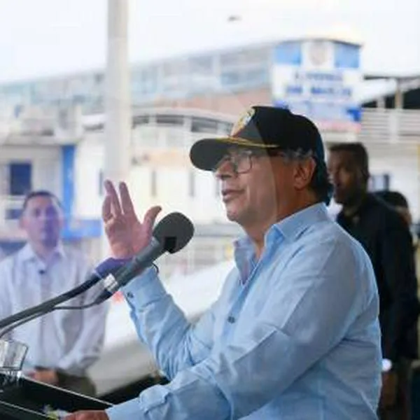 Petro lanzó la propuesta desde Cali. Aseguró que las instituciones de Colombia deben “estar a la altura de las reformas sociales que el pueblo a través de su voto decretó, demandó y ordenó”.