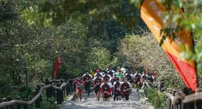 Sube Monserrate se armó en el cerro de Bogotá y más de 2.000 personas participaron de la carrera atlética, en la que hubo más mujeres que hombres. 