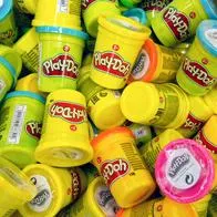 Imagen de Play Doh por nota sobre Hasbro, productor de estas plastilinas