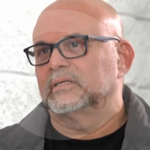 Salvatore Mancuso en una entrevista para RTVC en la cual aseguró que tuvo un plan para asesinar a Gustavo Petro antes de que fuera presidente