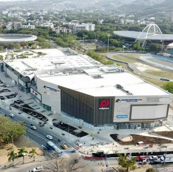 Ya hay nuevas fotos del centro comercial Mallplaza que abrirán en Colombia. El establecimiento tiene locales como Ikea, Homecenter y Decathlon. 