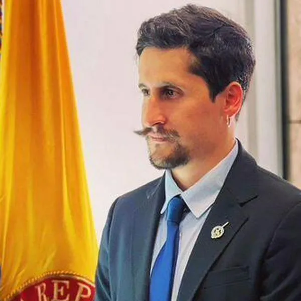 Gobierno Petro confirma llegada de Sebastián Guanumen a la Embajada en Chile