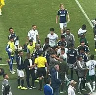 Pelea entre Gamero y jugadores del Cali. 