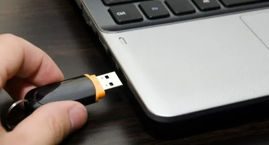 USB en nota sobre cómo reparar una que no funciona