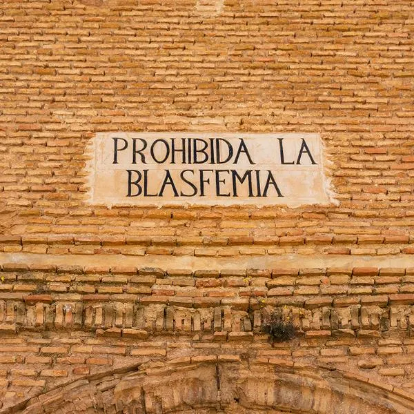 Imagen ilustrativa en nota sobre qué significa blasfemia 