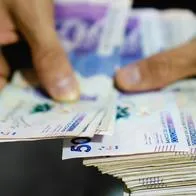 Imagen de plata colombiana por nota sobre inversión de plata en Colombia