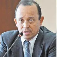 Periodista Alfredo Serrano pide protección por amenaza que sería de Santiago Uribe