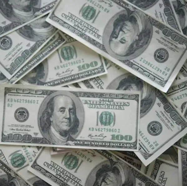 Dólar en Colombia se desplomó y por primera vez en 2 años cayó de $3.750