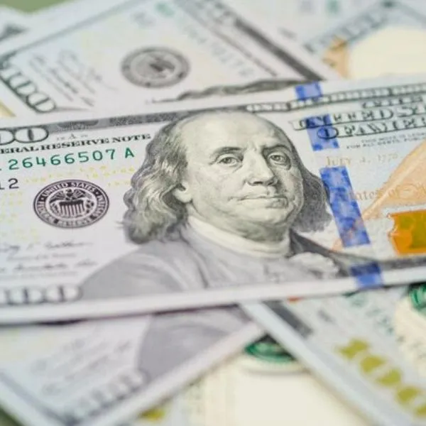 Dólar en Colombia cierra por debajo de $3.800, luego de tocar mínimos de dos años