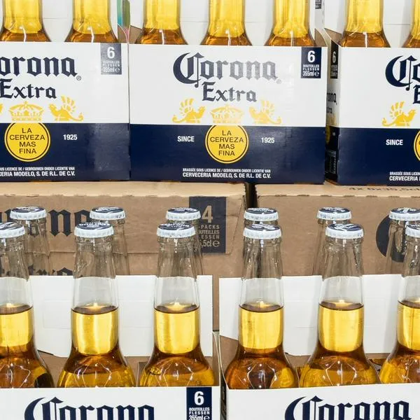 Imagen de cerveza Corona por nota sobre cambio en sus envases