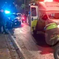Un carro que llevaba un secuestrado arrolló a dos policías en la autopista Norte de Medellín