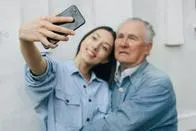 La diferencia de edad ¿Es bueno o malo tener una pareja mucho más joven que tú?