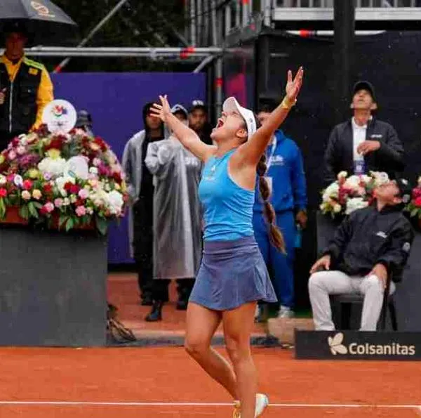 Camila Osorio derrotó a la favorita en el WTA de Bogotá y avanzó a semifinales