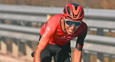 Egan Bernal levantó el nivel y podría ganar la Vuelta a España 2024