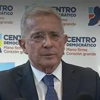 Álvaro Uribe es llamado a juicio por presunto soborno de testigos y fraude procesal