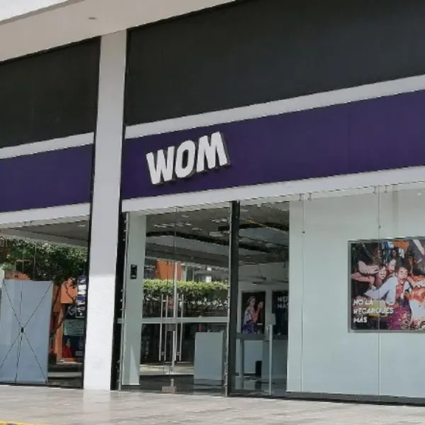 Se vendrían nuevas medidas para clientes de WOM en Colombia por anuncio de quiebra de la empresa en Chile. Hubo reunion entre pesos pesados.
