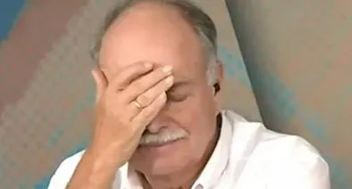 Foto de Iván Mejía, en nota de que el periodista sorprendió con consejo de amor en el que habló de entusado, sin derechos