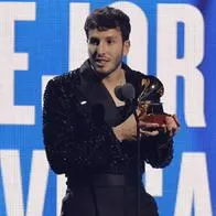 Sebastián Yatra, que fue sorprendido en Madrid agarrado de la mano con Aitana, con quien había terminado su relación en noviembre de 2023.