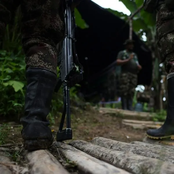 Disidencias de ‘Iván Mordisco’ habrían ordenado ataque contra militares en Arauca