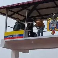 Colegio en Caquetá que fue construido e inaugurado por las disidencias de las Farc. El gobernador dice que no otorgó permisos.