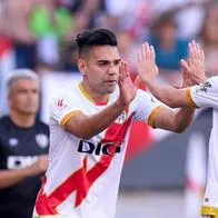 "Un regalo para el entrenador": DT de Rayo Vallecano elogió a Falcao, aunque casi no juega