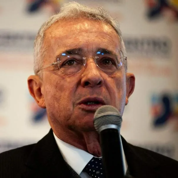 Álvaro Uribe denunció que fue víctima de interceptaciones ilegales durante proceso en su contra