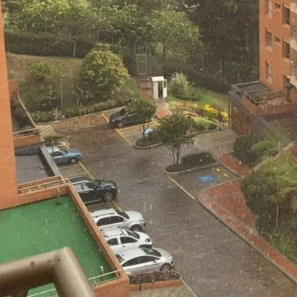 Aguacero en Bogotá alegró a los ciudadanos: hubo precipitaciones en Chapinero