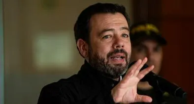 Carlos Fernando Galán, molestó por bloqueos de taxistas en aeropuerto El Dorado
