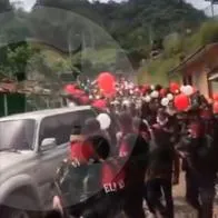 Video | ELN escoltó funeral de un guerrillero en Teorama, Norte de Santander 