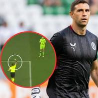 En el Lille vs. Aston Villa, 'Dibu' Martínez recibió dos amarillas y no fue expulsado