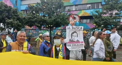 Marchas domingo 21 de abril y Gustavo Petro burlándose en redes sociales