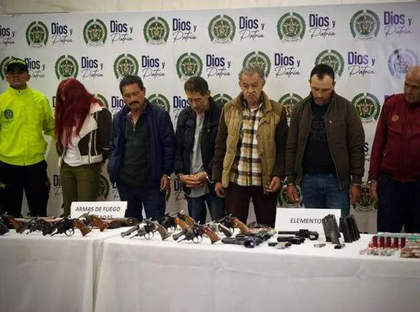 Descubren una armería en una casa de Bogotá: cayó banda por tráfico de municiones