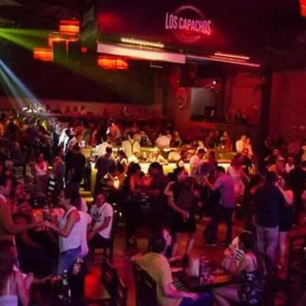 Robo a discoteca los Capachos: 15 ladrones intentaron llevarse una caja fuerte