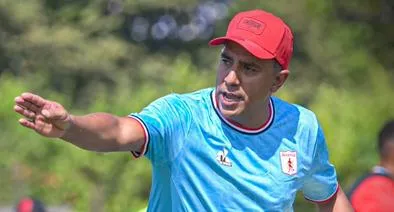 América de Cali saldría de César Farías, luego de la eliminación en Liga BetPlay.