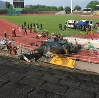 Trágico accidente aéreo en Malasia: dos helicópteros chocaron y hay 10 muertos por la fuerte colisión en el aire. Las víctimas no se han identificado. 