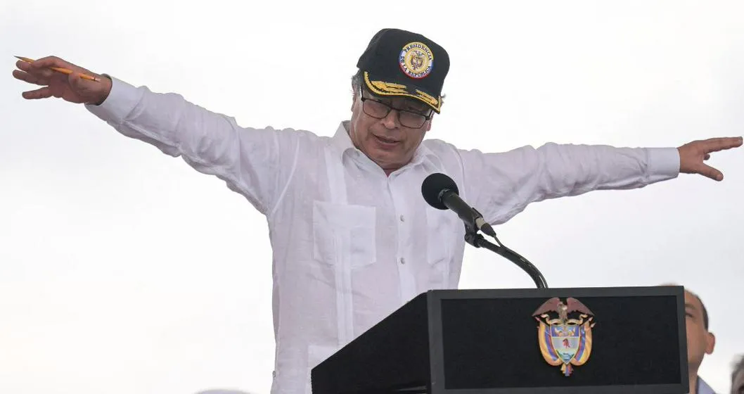 El presidente Gustavo Petro invitó a marchar este primero de mayo en Colombia y reveló cuándo acabará su Gobierno, por pedidos de la oposición.