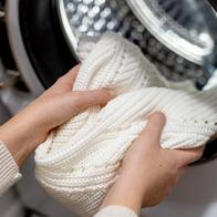 ¿Cómo lavar la ropa del derecho o del revés?