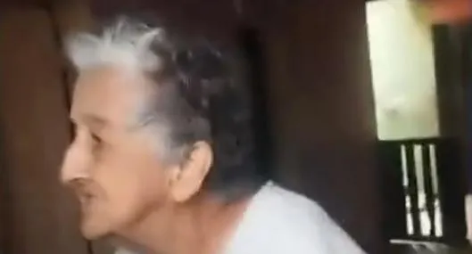 Indignación por intento de desalojo a una abuelita en Cali: hasta Petro reaccionó