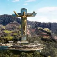 Un Cristo gigante, la torre Eiffel y un castillo medieval: las “excéntricas” propuestas de los arquitectos paisas
