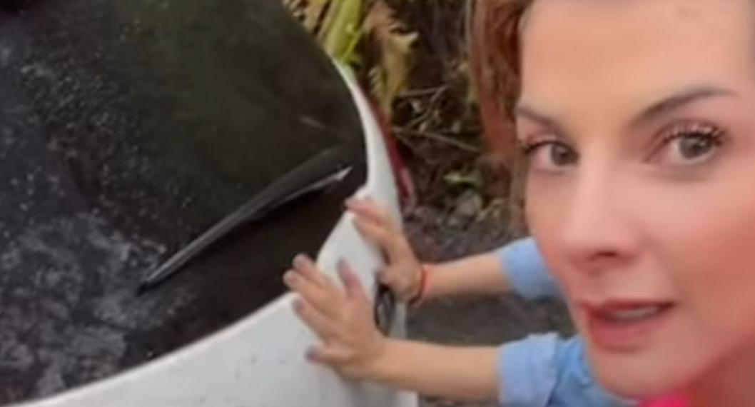 Carolina Cruz, incidente con el carro: se quedó enterrada en el lodo por 2 horas