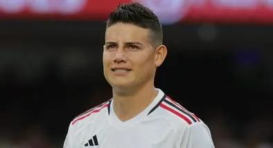 James Rodríguez volvió a jugar con Sao Paulo, pero foto con amigo rival se robó el 'show'