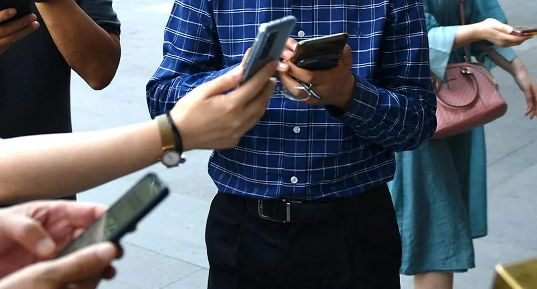 Celulares por obos a billeteras digitales mediante suplantación en empresas de telefonía celular