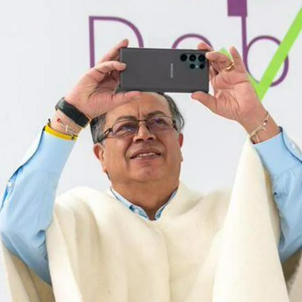 Gustavo Petro abrió canal de WhatsApp y su primer mensaje fue invitando a la gente a salir a marchar.