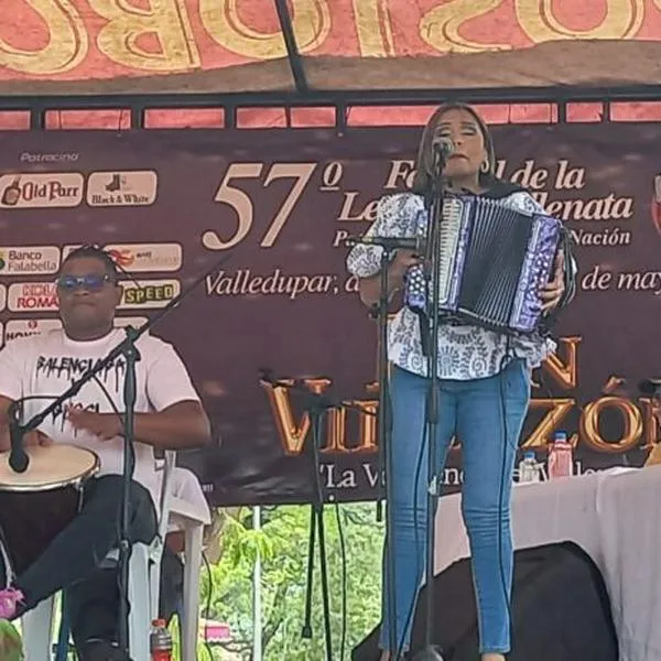 Diez mujeres compiten por el título de Acordeonera Mayor del Festival Vallenato