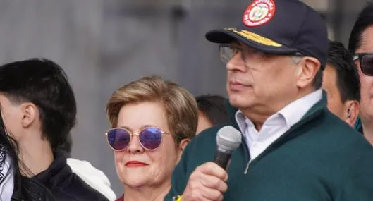 Gustavo Petro lanzó pullas a sus ministros y les pidió renunciar en caso de tener miedo, pues según él "muchos temen todavía". 