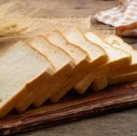 Bimbo dice que se puede hacer con las tapas del pan tajado que no comen los colombianos. Al menos el 40 % no las consumen. 
